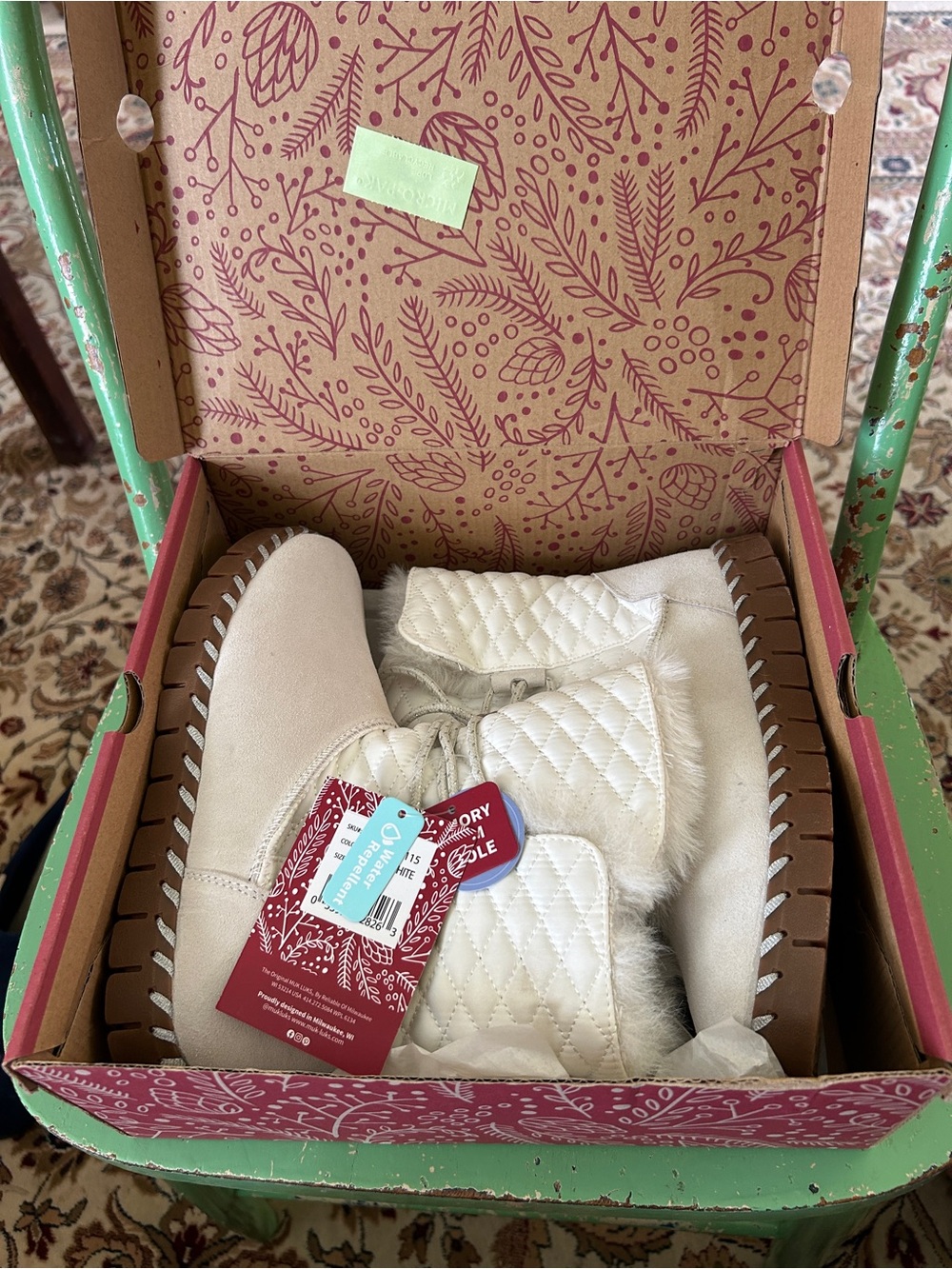 MUK LUKS Winter White Women’s Boots New with Tags size 7